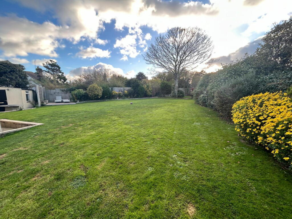 Additional image 16 of David Avenue, Cliftonville, Margate, CT9 3DU