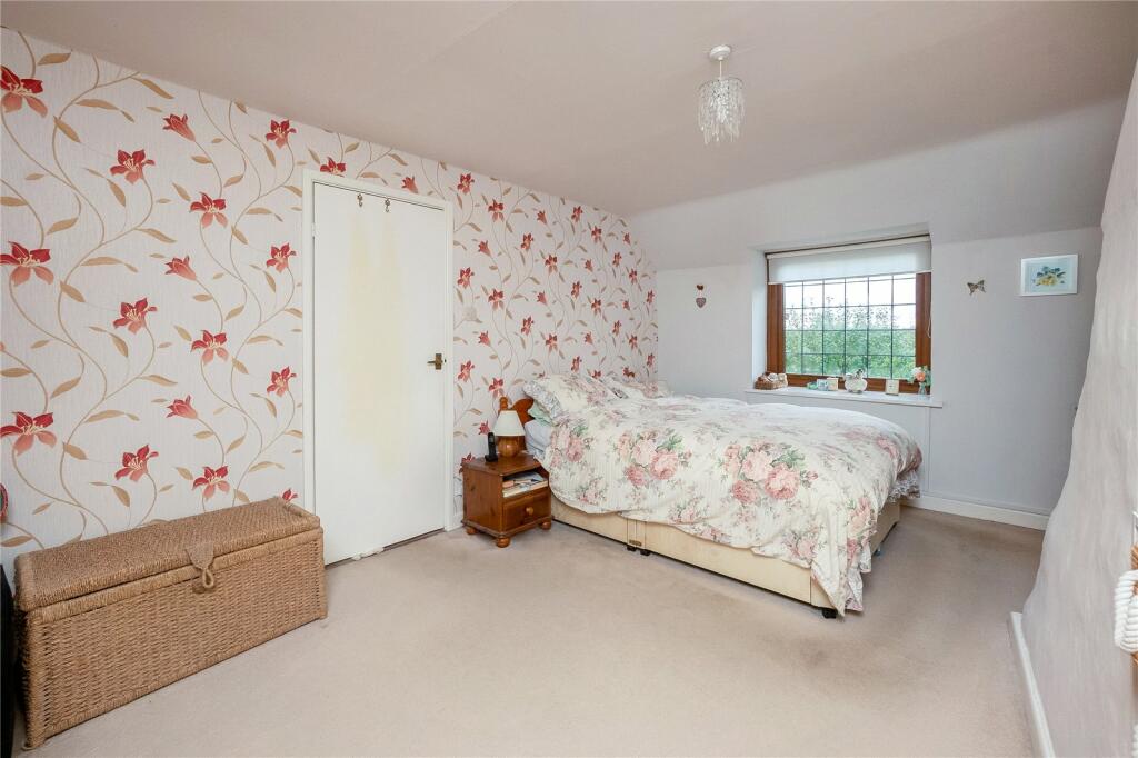 Additional image 7 of Main Street, Long Compton, Shipton-On-Stour, Warwickshire, CV36