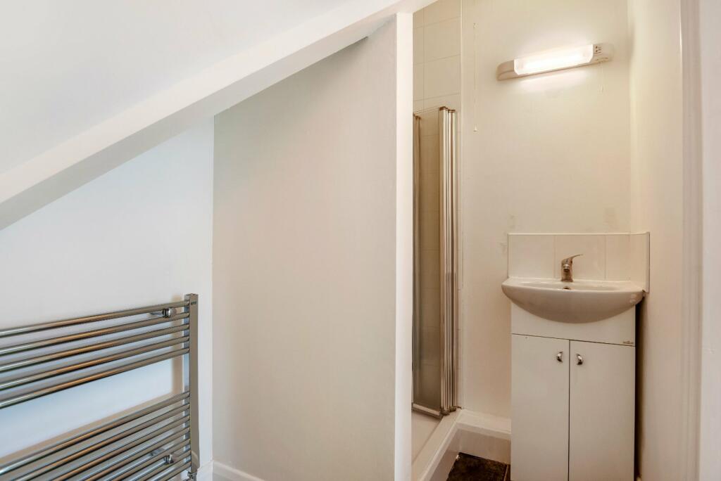 Additional image 24 of Valley Lane, Meopham, Gravesend, Kent, DA13