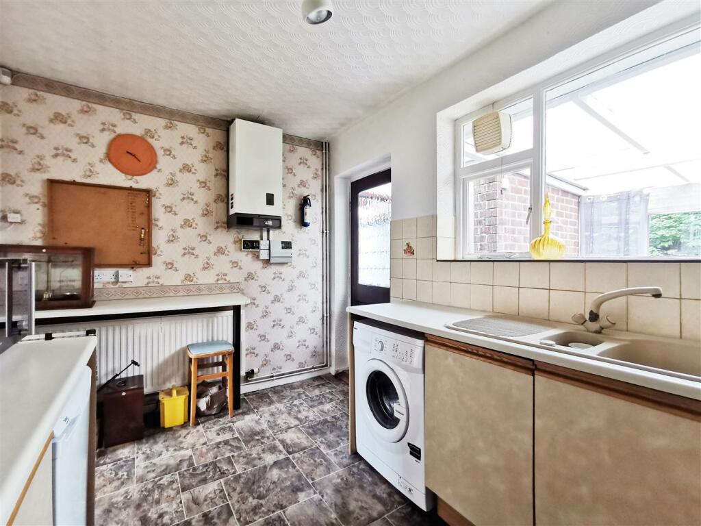 Additional image 6 of Dove Side, Hatton, Derby