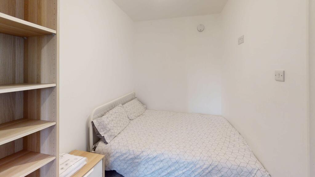 Additional image 28 of Mayorswell Close (L) 2 WEEKS RENT FREE 25/26, ,