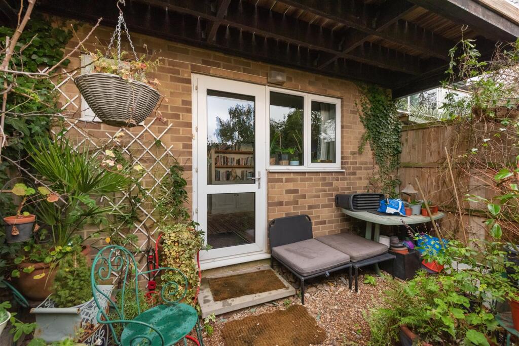 Additional image 18 of Island Wall, Whitstable