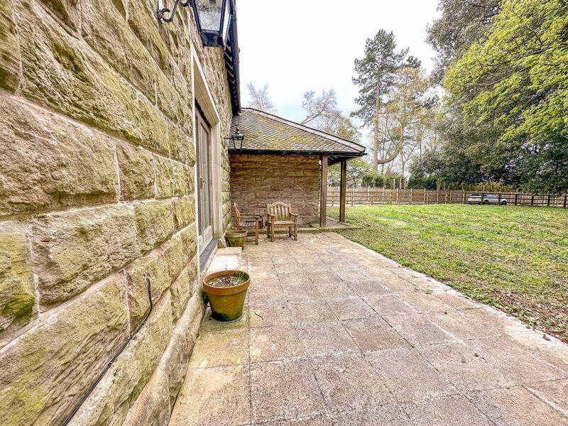 Additional image 37 of East Lodge, Moreton