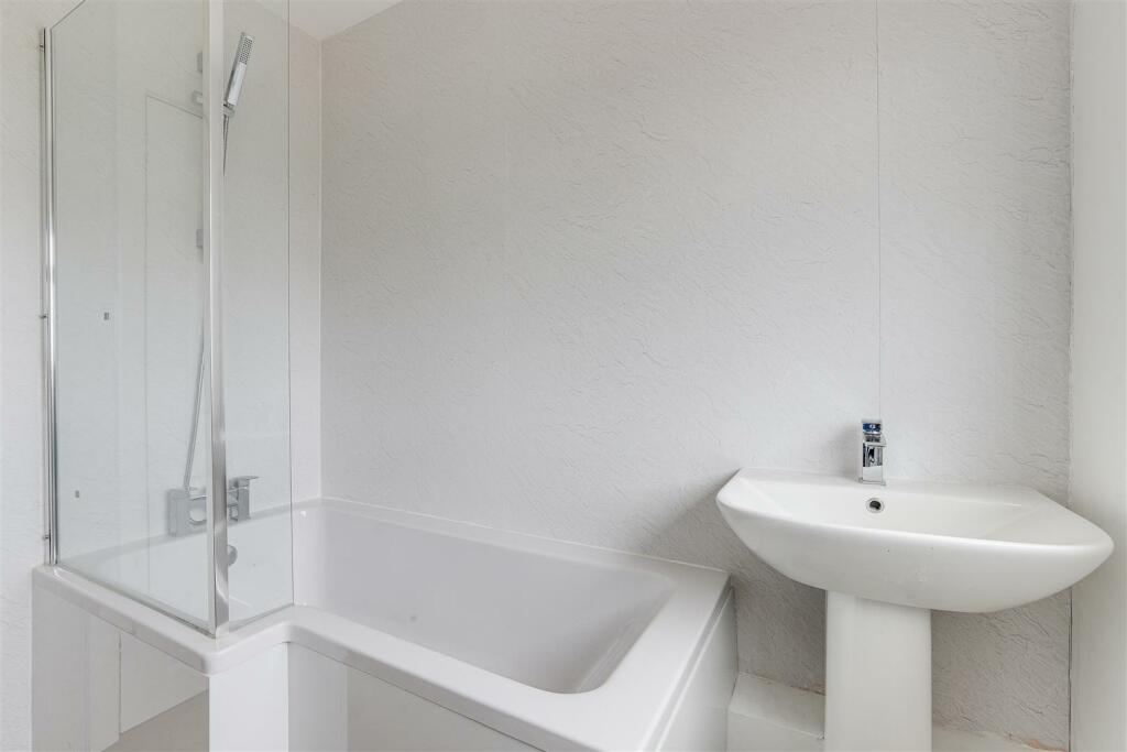 Additional image 13 of Longmoor Lane, Breaston, Derbyshire, DE72 3BE