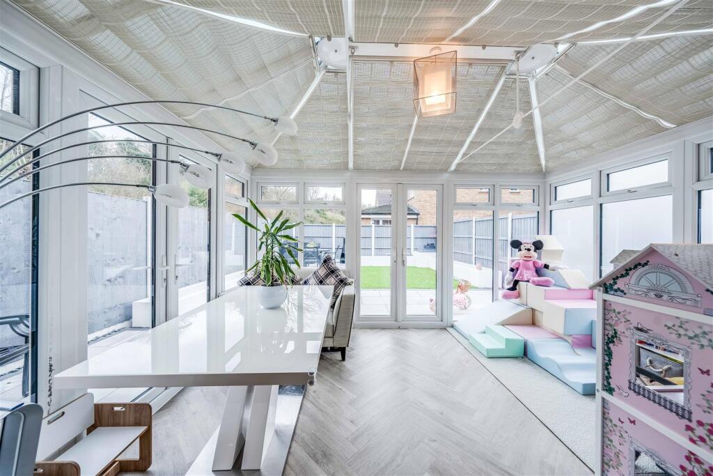 Additional image 9 of Alfriston Close, Braeburn Park, Dartford, Kent