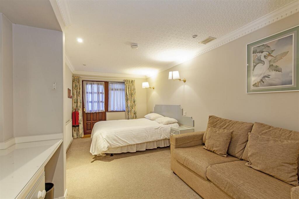 Additional image 12 of Vicarage Lane, Ashford-In-The-Water, Bakewell