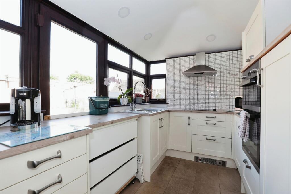 Additional image 8 of Bascote Rise, Southam