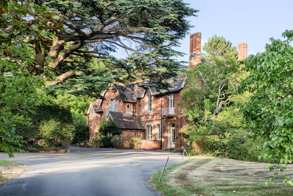 Additional image 4 of Warwick Road, Stratford-Upon-Avon