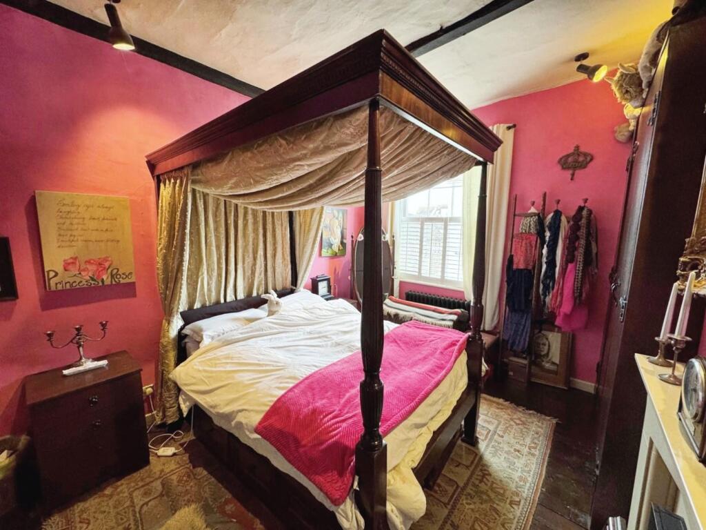 Additional image 7 of High Street, Warwick