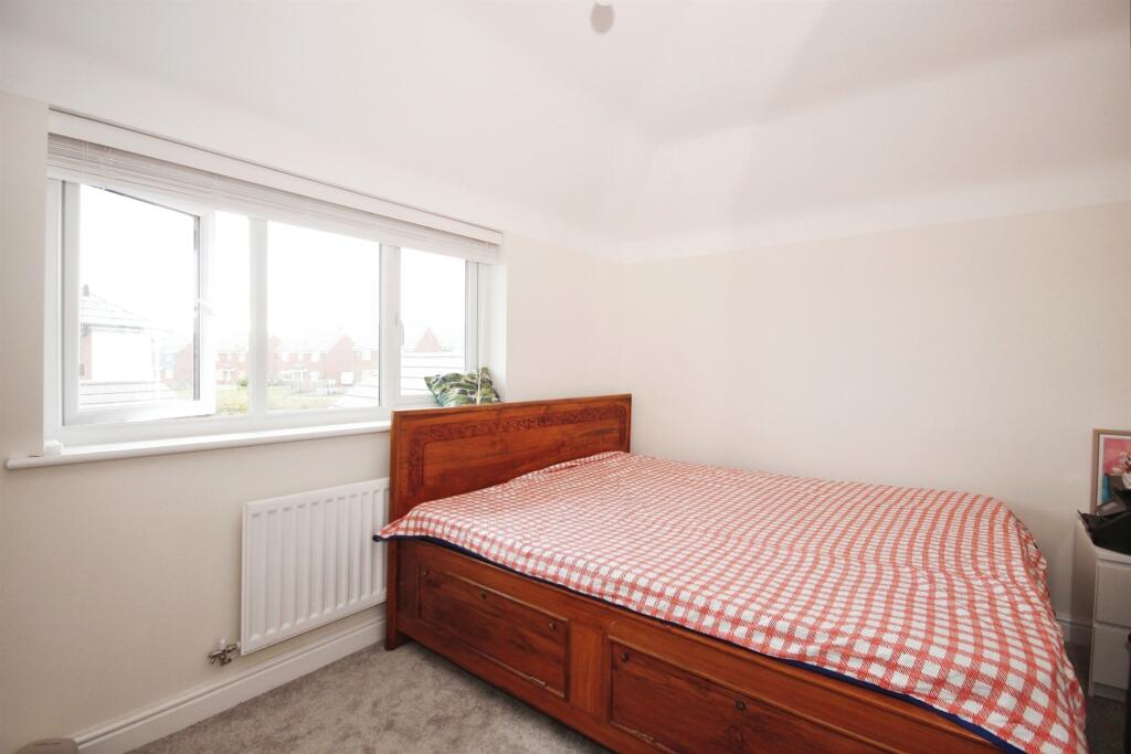 Additional image 9 of Perrywood Way, WARWICK