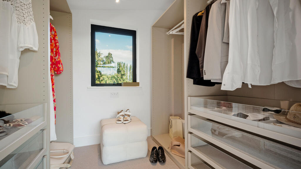 Additional image 18 of Riverside Off Tiddington Road, Stratford Upon Avon, Warwickshire. CV37 7BD