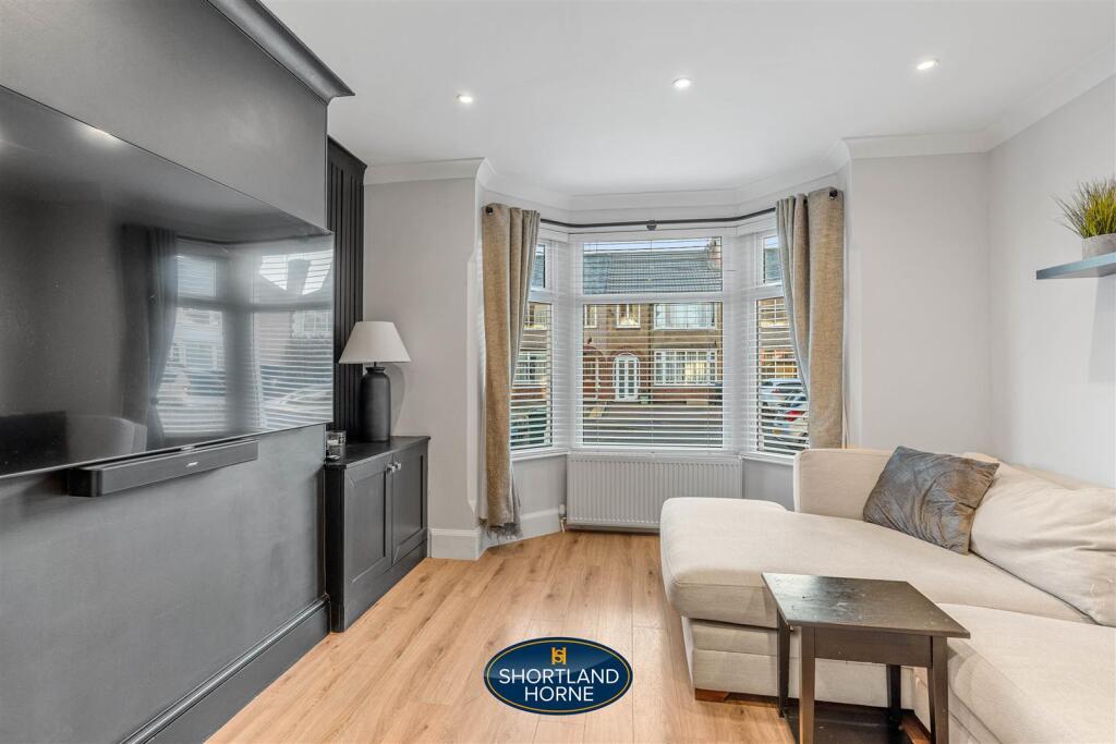 Additional image 30 of Gregory Avenue, Styvechale, Coventry