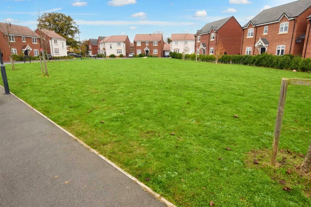 Additional image 17 of Iris Crescent, Mickleover