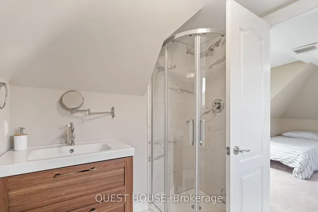 Additional image 24 of 354 John St