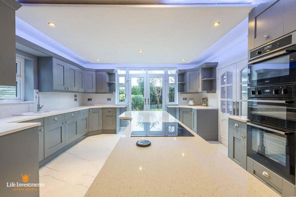 Additional image 2 of High Street, Rugby, Warwickshire, CV21