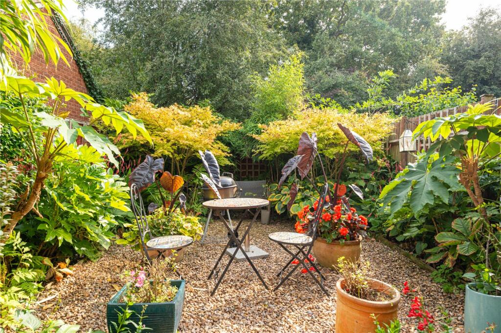 Additional image 9 of Aragon Drive, Warwick, Warwickshire, CV34