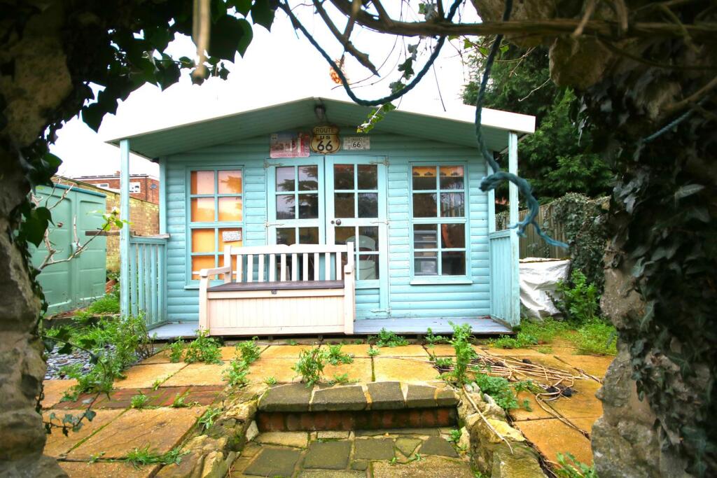 Additional image 35 of Hillside Avenue, Canterbury