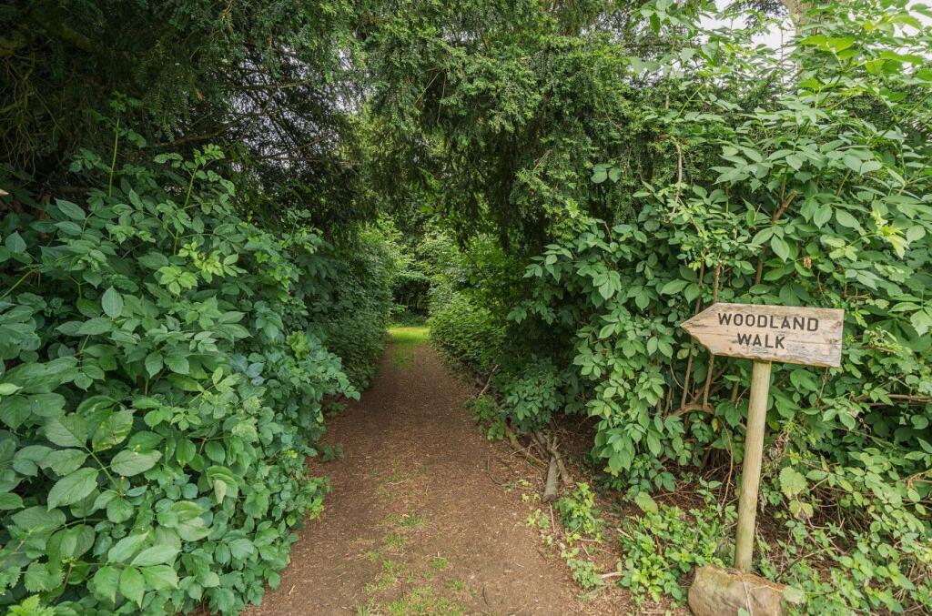 Additional image 9 of Compton Court, Lime Tree Village, Cawston, Rugby, Warwickshire CV22 7SH