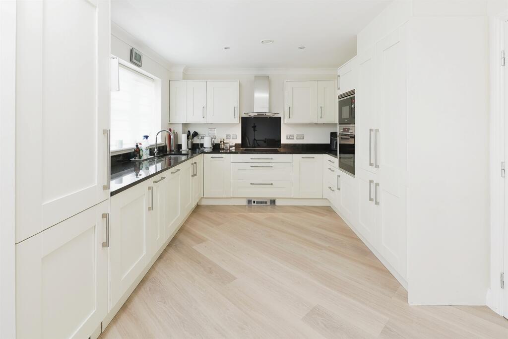 Additional image 6 of Albany Lane, Balsall Common, Coventry