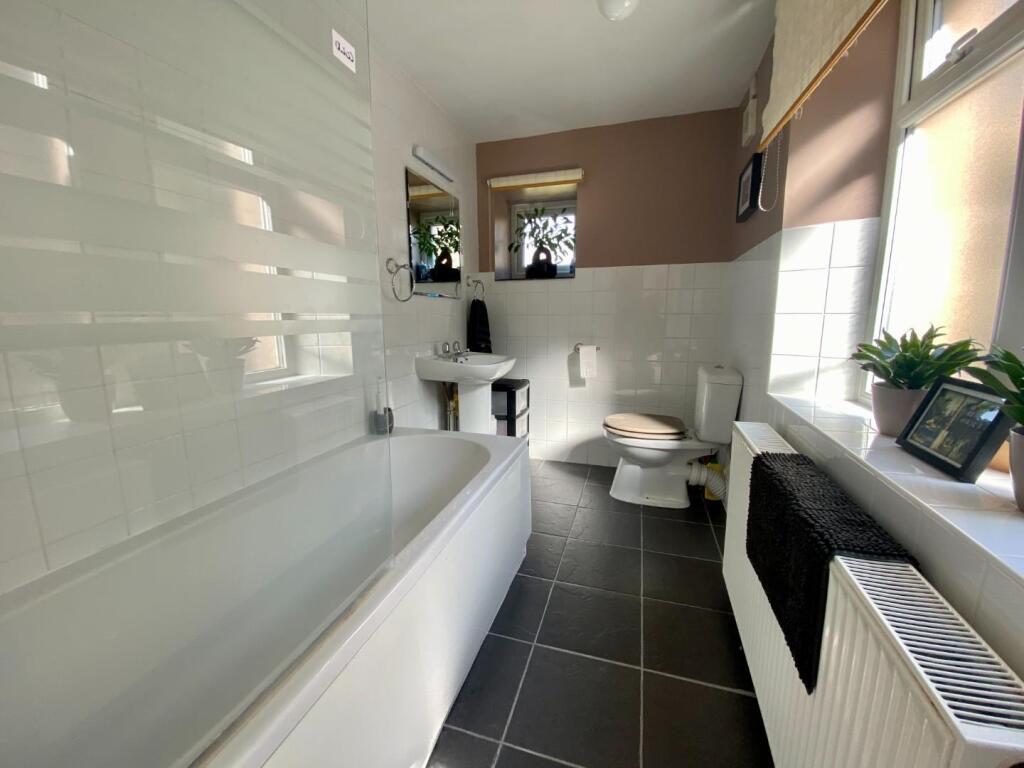 Additional image 4 of Robin Hood, Whatstandwell, Matlock