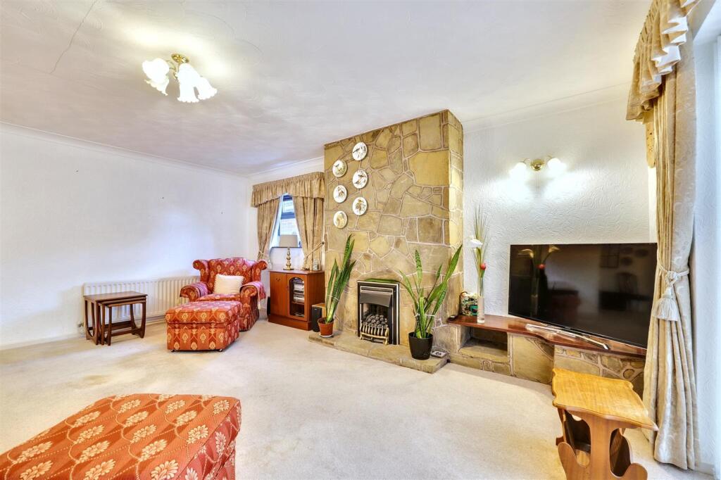 Additional image 23 of Thornhill Drive, Nuneaton