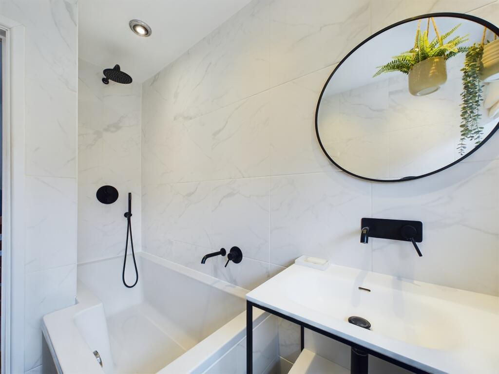 Additional image 24 of Lonscale Drive, Stvechale, Coventry