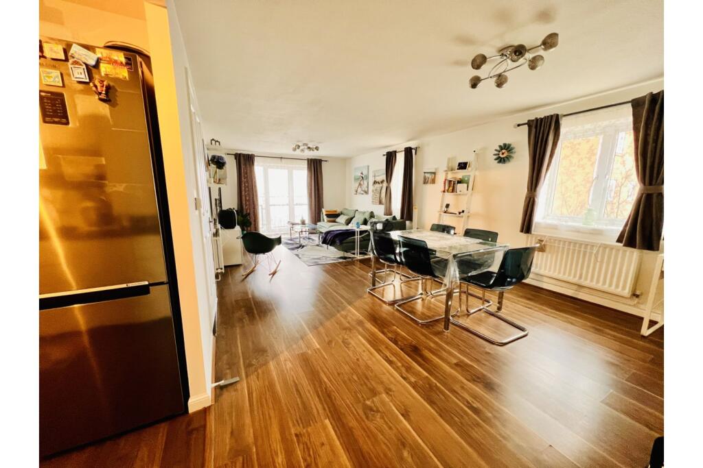 Additional image 17 of Macarthur Close, Erith, DA8