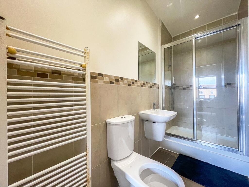 Additional image 4 of Southfields Green, Gravesend, Kent, DA11