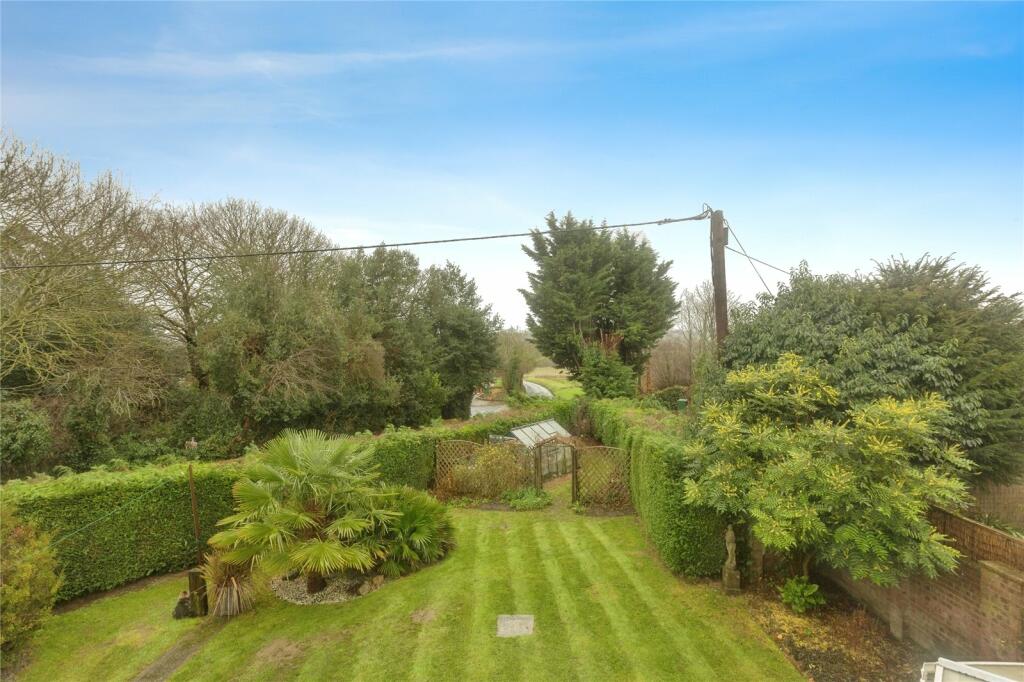 Additional image 13 of Lawrence Drive, Cobham, Kent, DA12