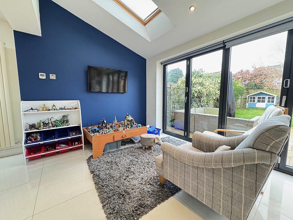 Additional image 8 of Blackthorn Road, Kenilworth