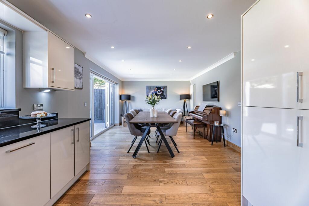 Additional image 4 of Immaculate and spacious family home by Delamere Forest.