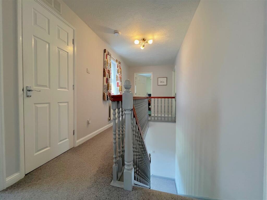 Additional image 17 of Robins Grove, Warwick