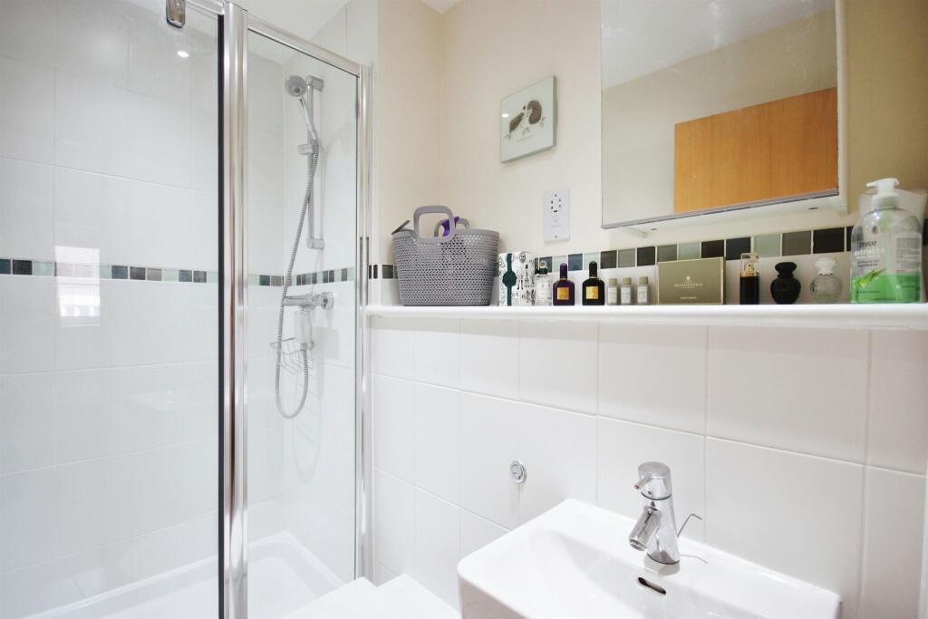 Additional image 10 of Trent Place, Warwick