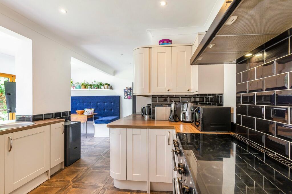 Additional image 8 of Merewood Road, Barnehurst, DA7
