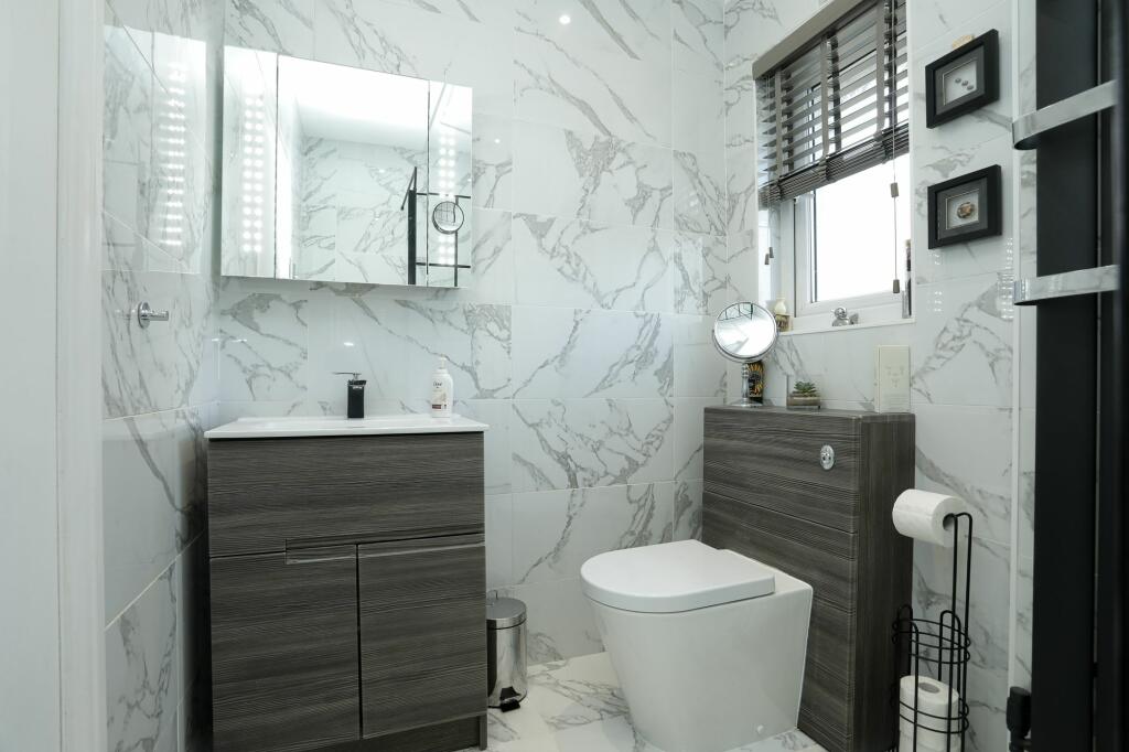 Additional image 16 of Royal Esplanade, Margate, CT9