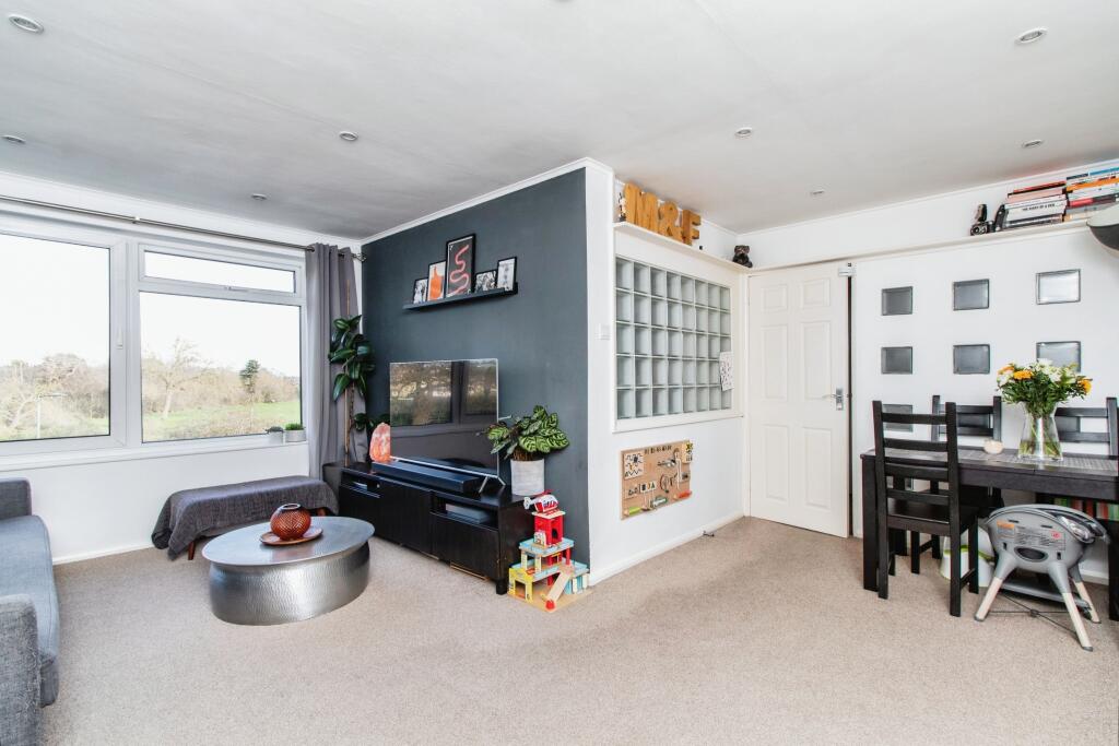 Additional image 5 of Gravel Hill Close, Bexleyheath, DA6