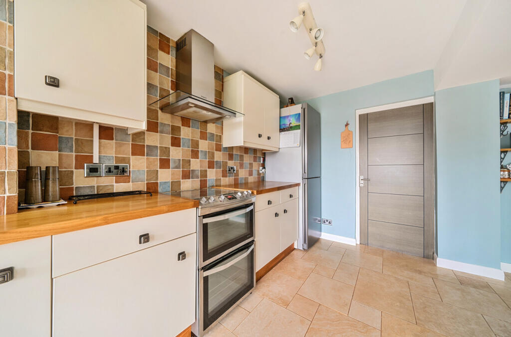 Additional image 11 of Barfield, Sutton At Hone, Dartford, Kent, DA4