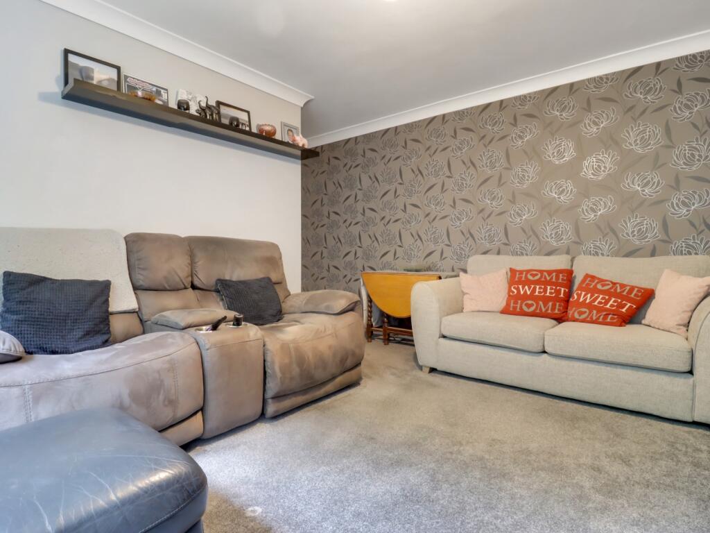 Additional image 7 of Willow Gardens, Southam, Warwickshire, CV47