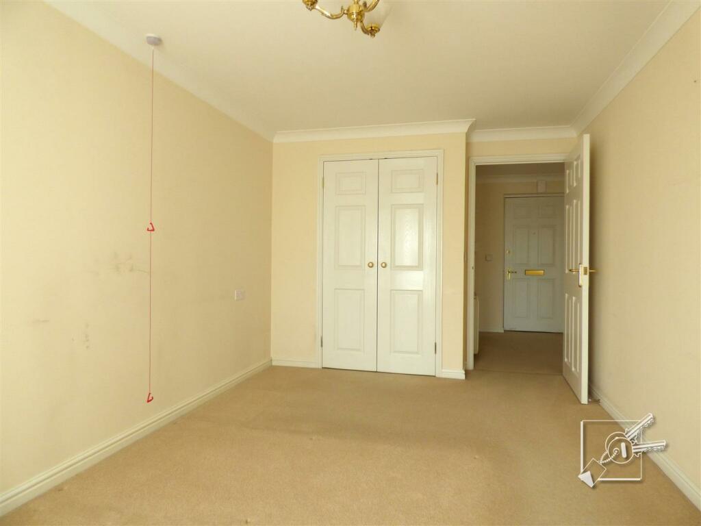 Additional image 5 of Glen View, Gravesend