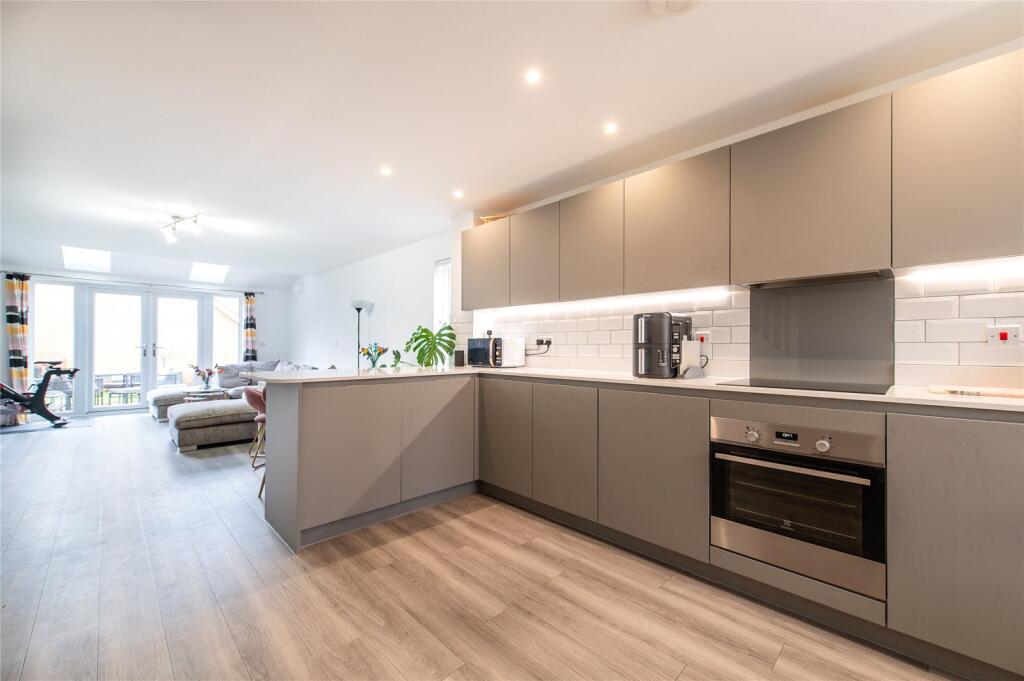 Additional image 18 of Chilvers Way, Northfleet, Kent, DA11