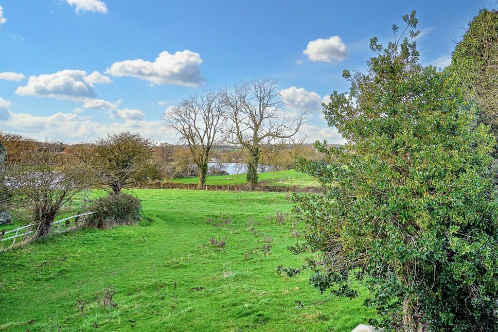 Additional image 4 of School Lane, Hunningham, Leamington Spa