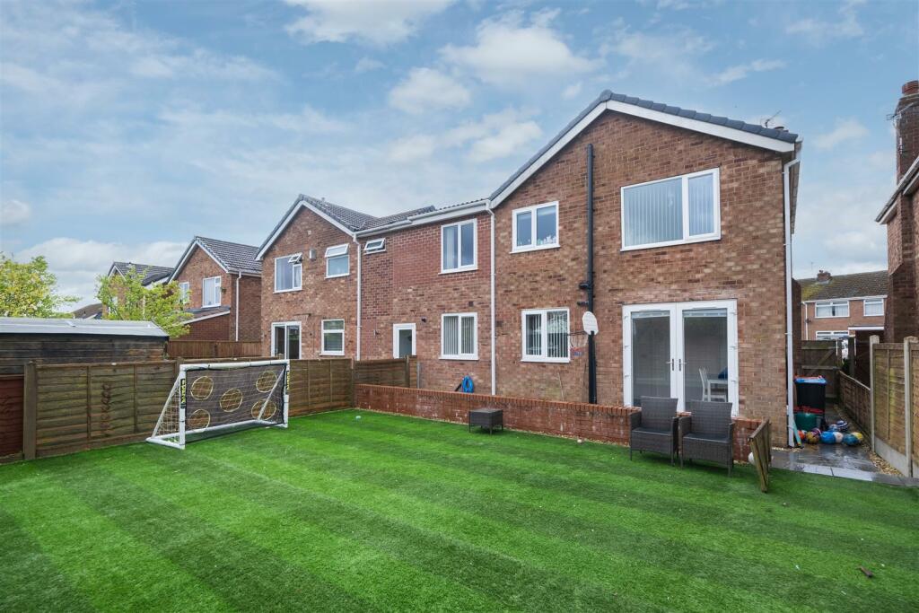 Additional image 28 of Yew Tree Drive, Barnton, Northwich
