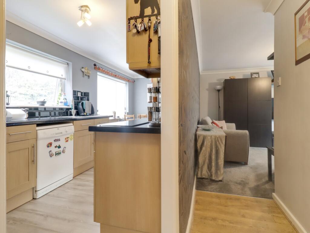 Additional image 4 of Willow Gardens, Southam, Warwickshire, CV47