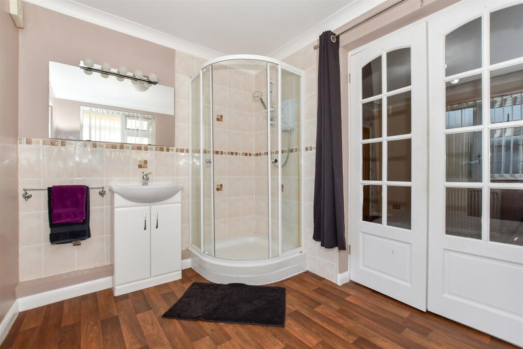 Additional image 8 of Clarence Avenue, Palm Bay, Margate, Kent