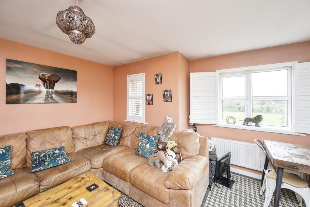 Additional image 6 of Spinnaker Close, Ripley