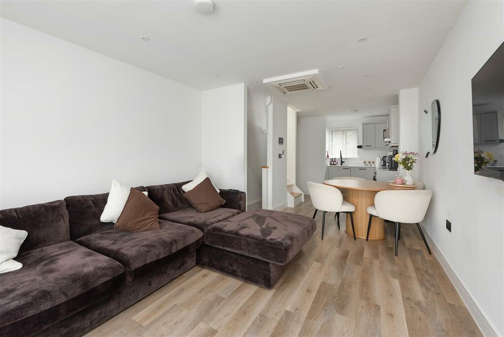 Additional image 4 of Sea Street, Whitstable