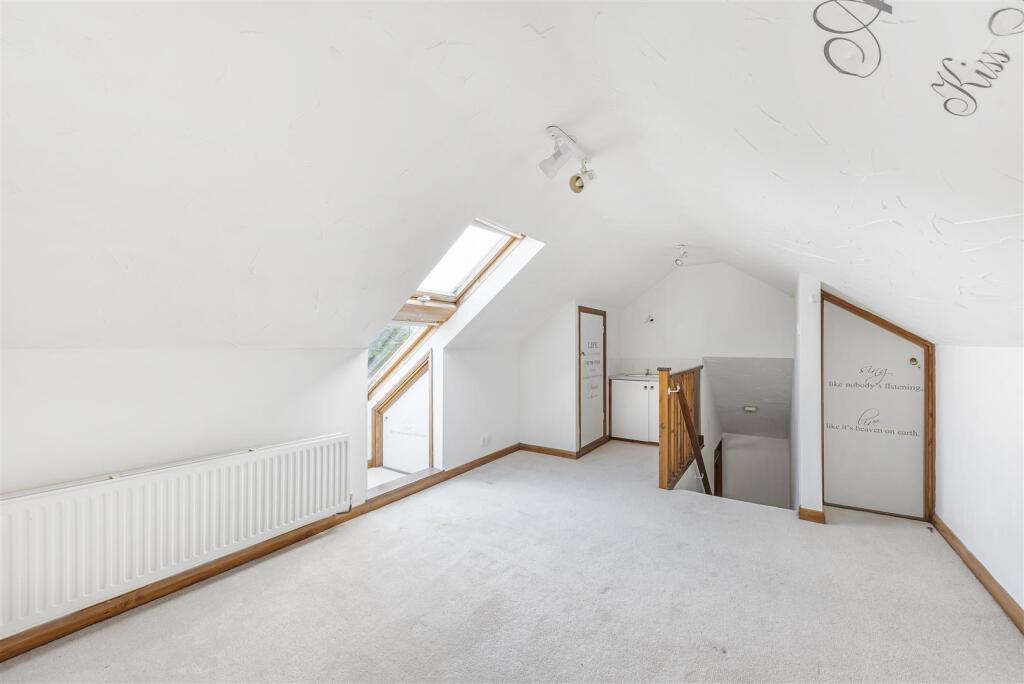 Additional image 7 of Gravesend Road, Shorne,
