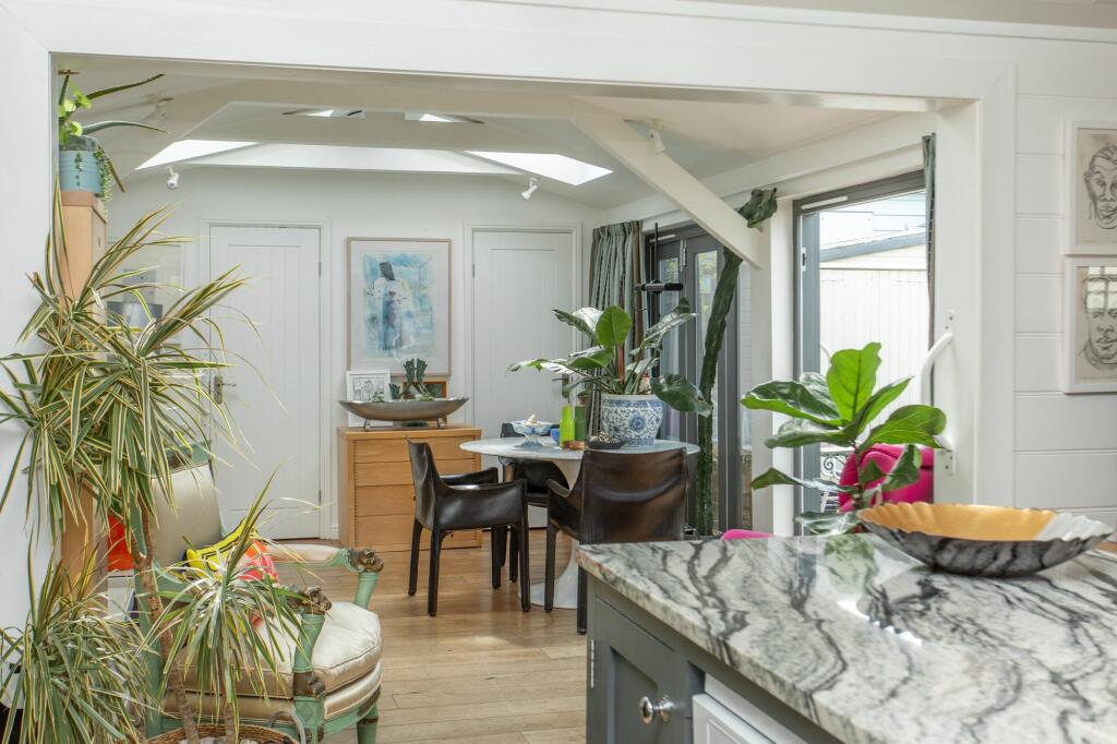 Additional image 30 of Island Wall, Whitstable, CT5