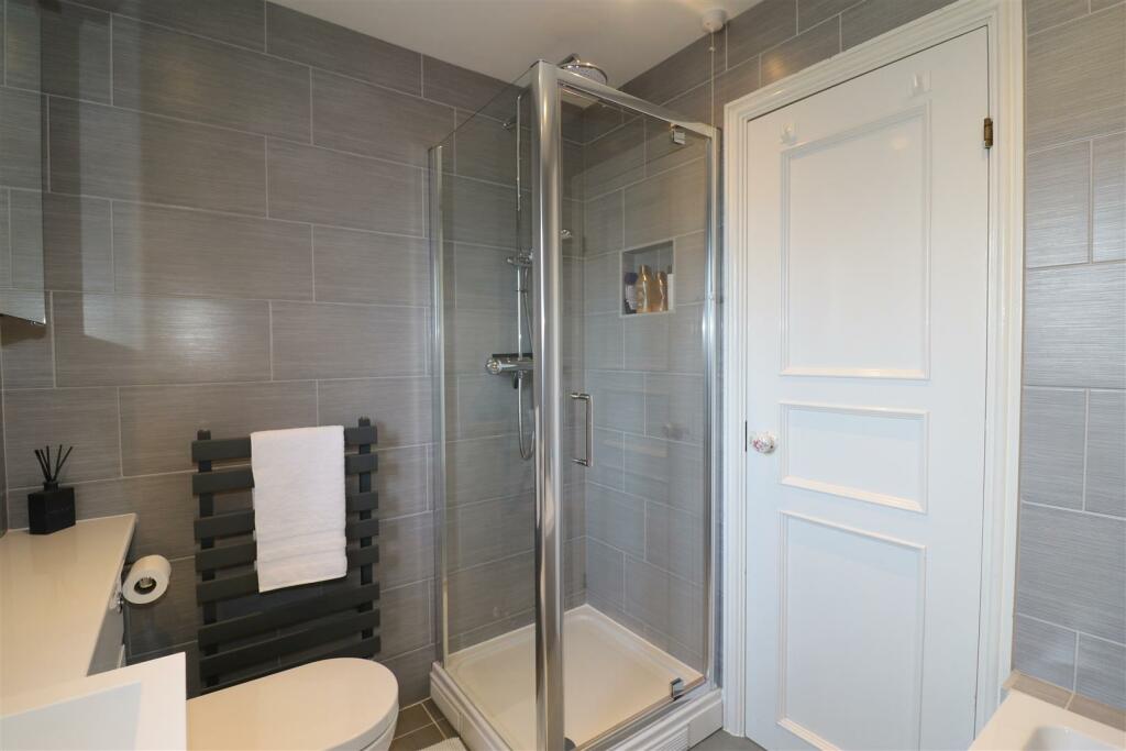 Additional image 13 of Saumur Way, Warwick