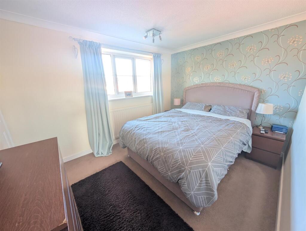 Additional image 9 of Minions Close, Atherstone